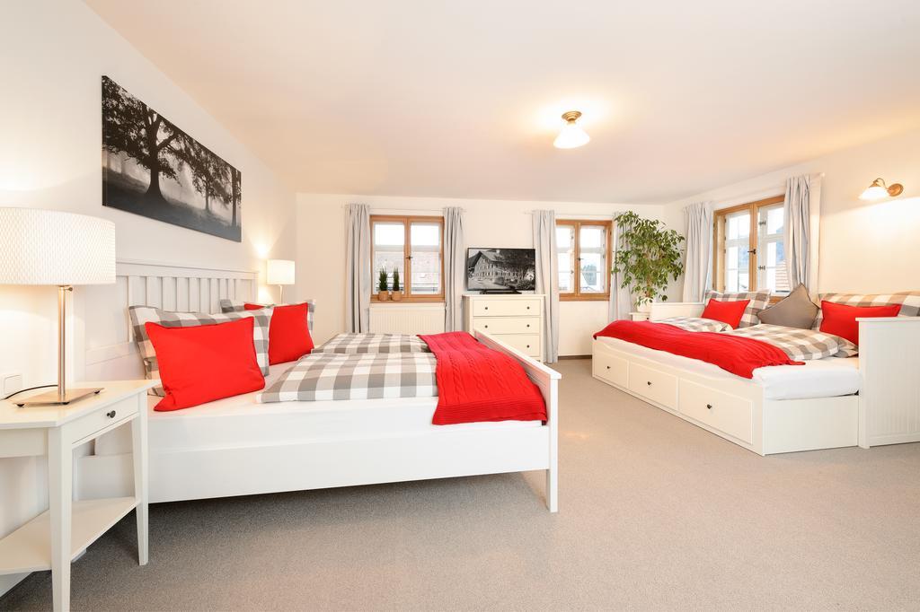 "Viktoria Ferienhaus" - Annehmlichkeiten Von 4-Sterne Familien-Und Wellnesshotel Viktoria Koennen Mitbenutzt Werden Oberstdorf Dış mekan fotoğraf